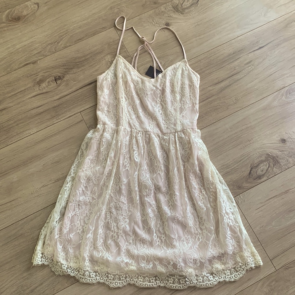 Abercrombie & Fitch blush lace summer dress